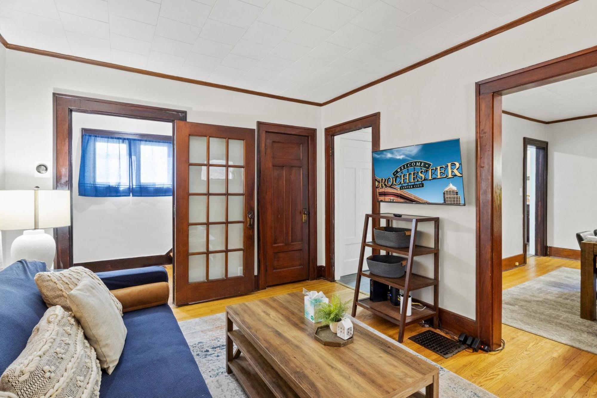 King Bed-Full Kitchen-Self Check-In-Parking-Uofr Villa Rochester Bagian luar foto